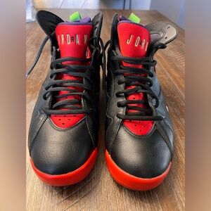 Authentic Retro 7 Jordans Marvin martian Size 10 Gently Used.
